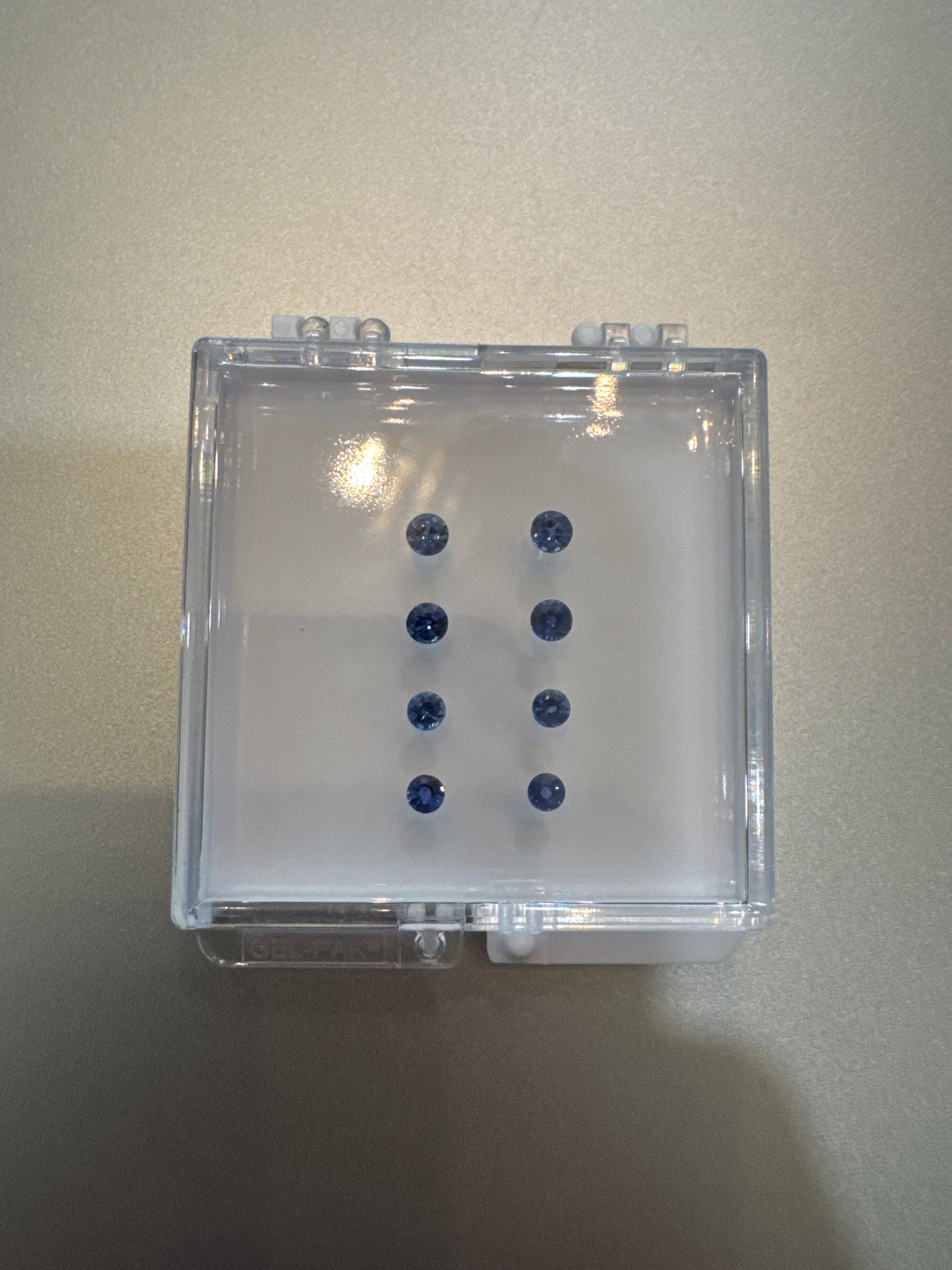 Blue Sapphire Round (H) 4mm Suite 450pct