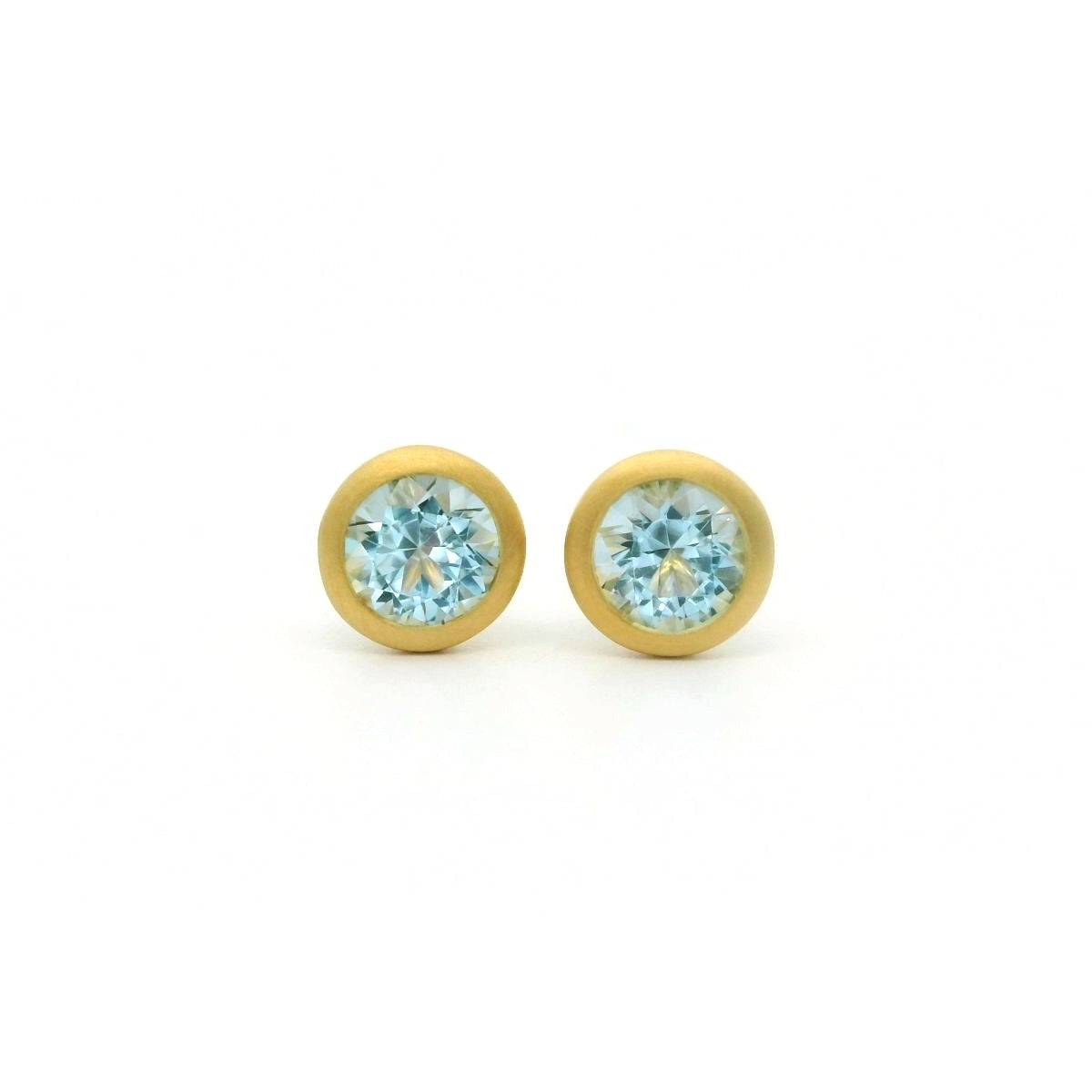 Aquamarine Round Bezel Earring 0.76ct 18K Yellow Gold