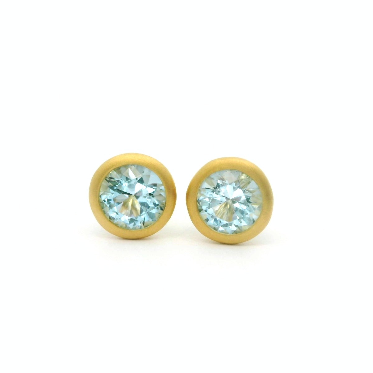 Aquamarine Round Bezel Earring 0.81ct 18K Yellow Gold