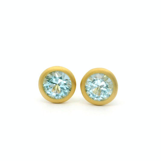 AQ RD BZL ER 0.81CT 18KY KC9530