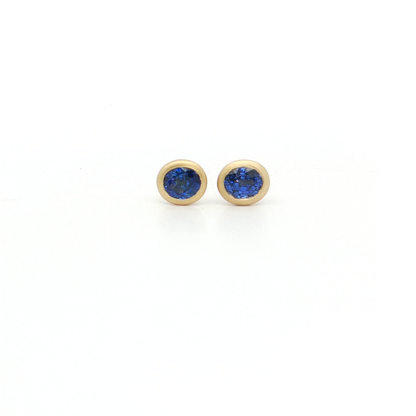 Blue Sapphire Oval Bezel Earring 0.69ct 18K Yellow Gold