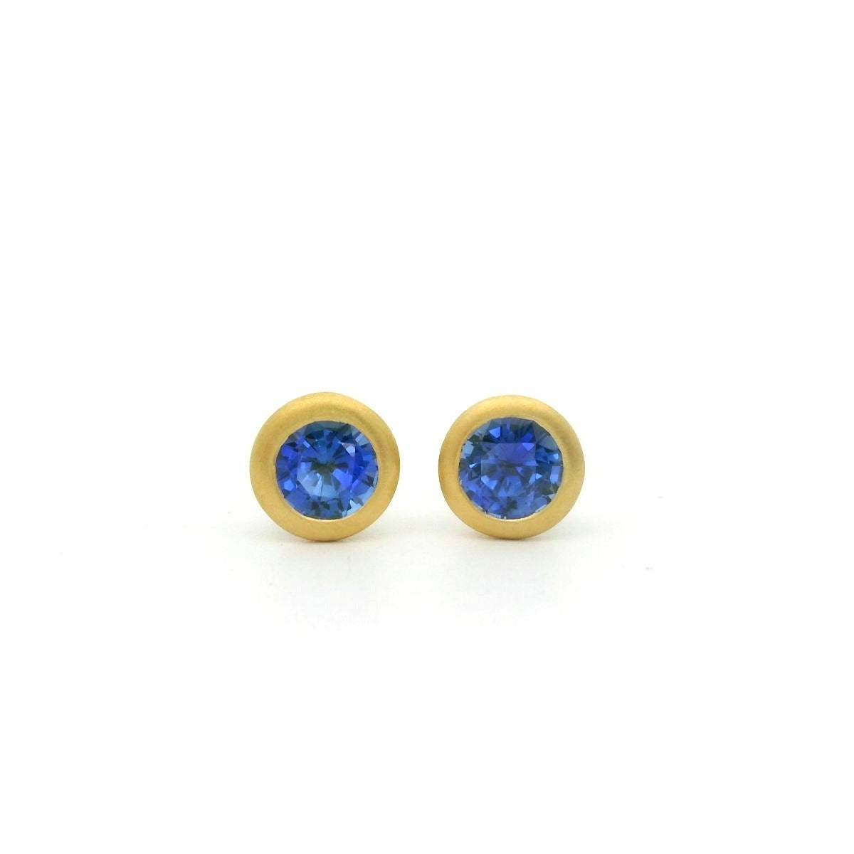 Blue Sapphire Round Bezel Earring 0.50ct 18K Yellow Gold