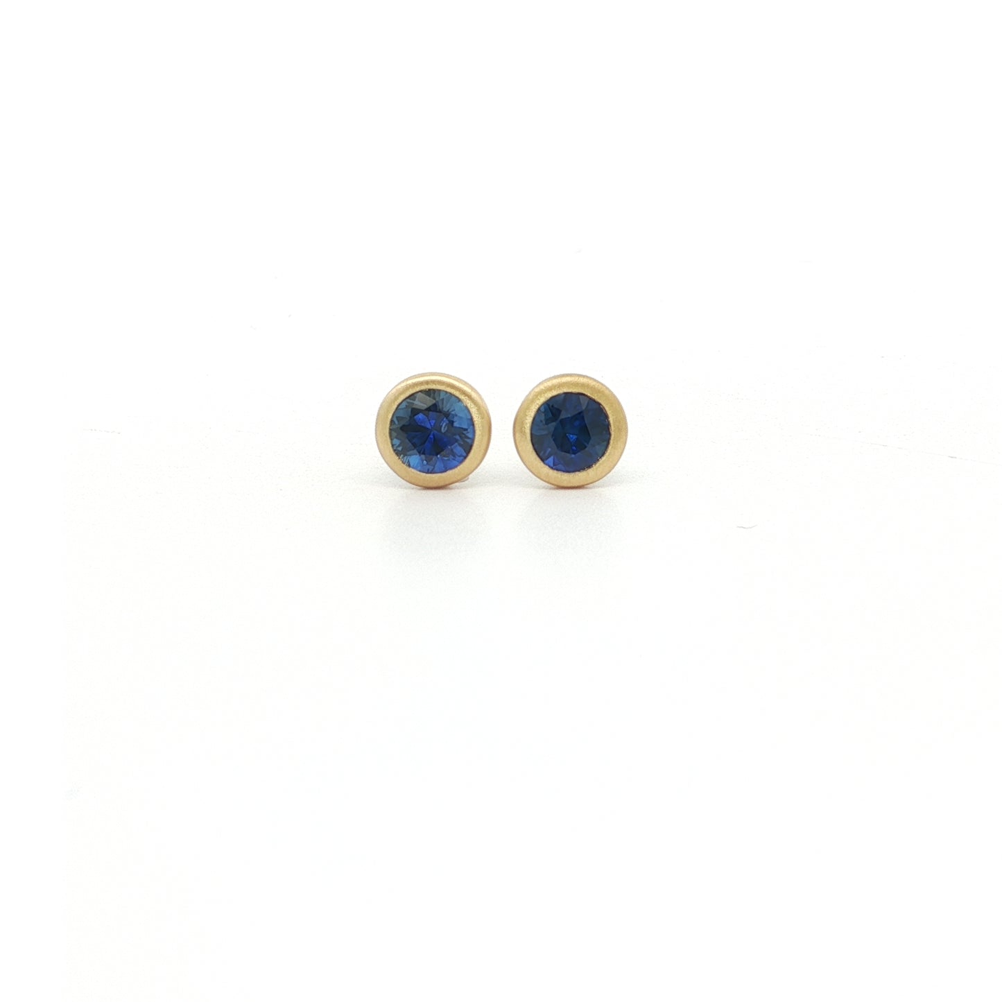 Blue Sapphire Round Bezel Earring 0.58ct 18K Yellow Gold