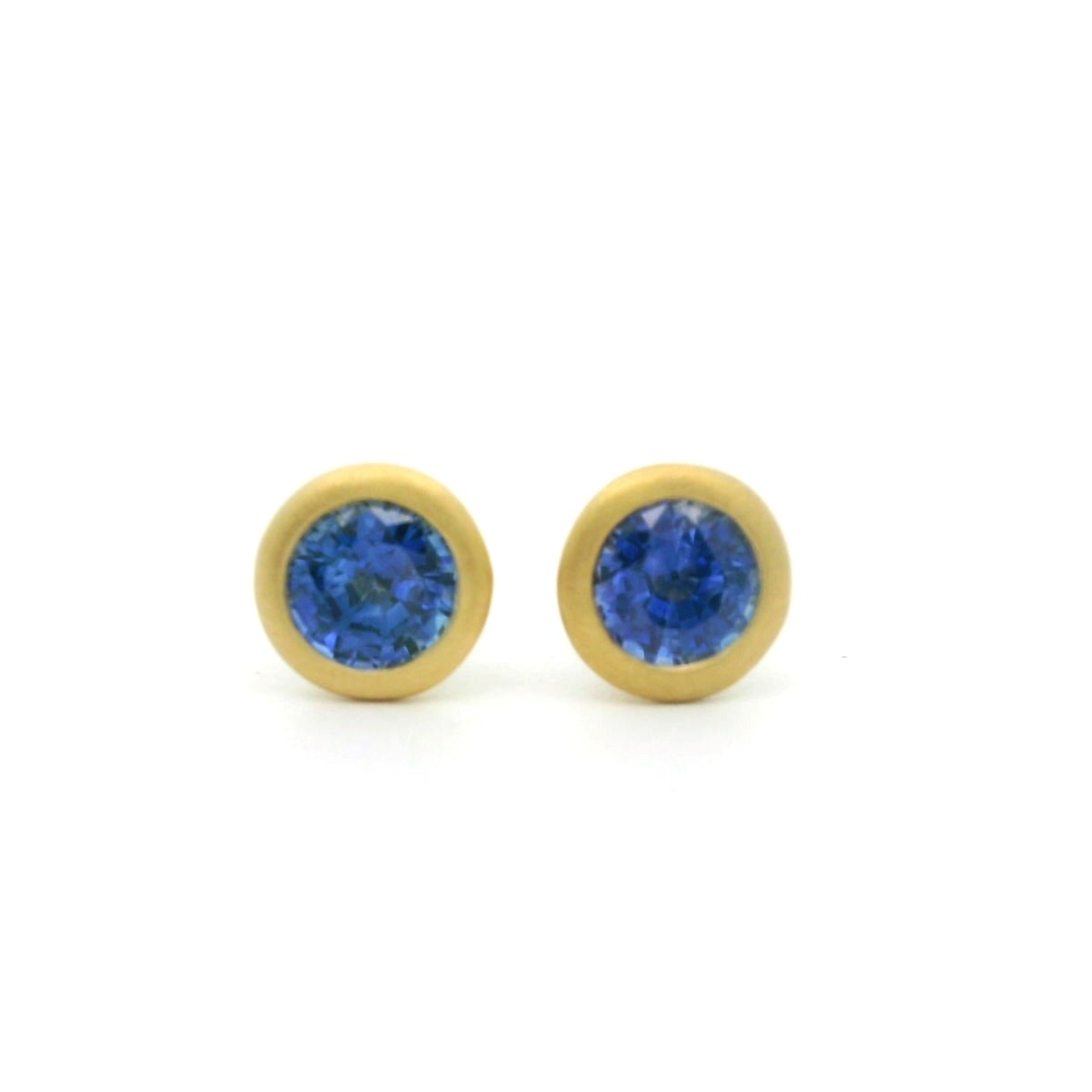 Blue Sapphire Round Bezel Earring 0.81ct 18K Yellow Gold