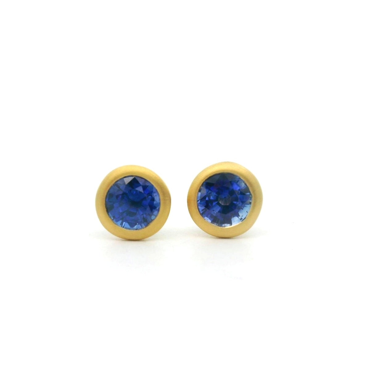 Blue Sapphire Round Bezel Earring 1.12ct 18K Yellow Gold