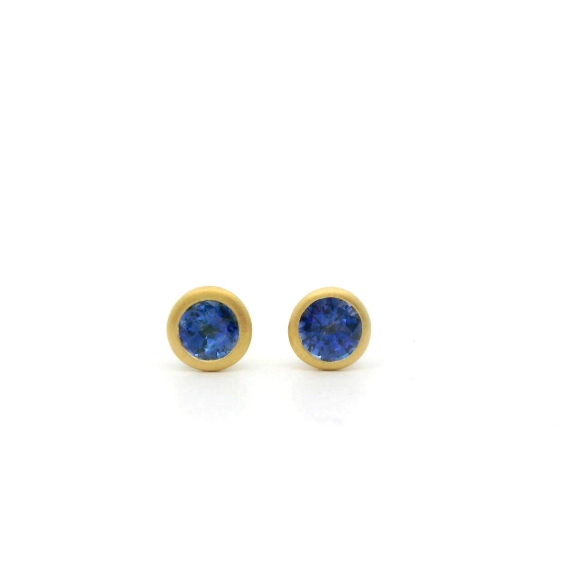 Blue Sapphire Round Bezel Earring 0.53ct 18K Yellow Gold (2)