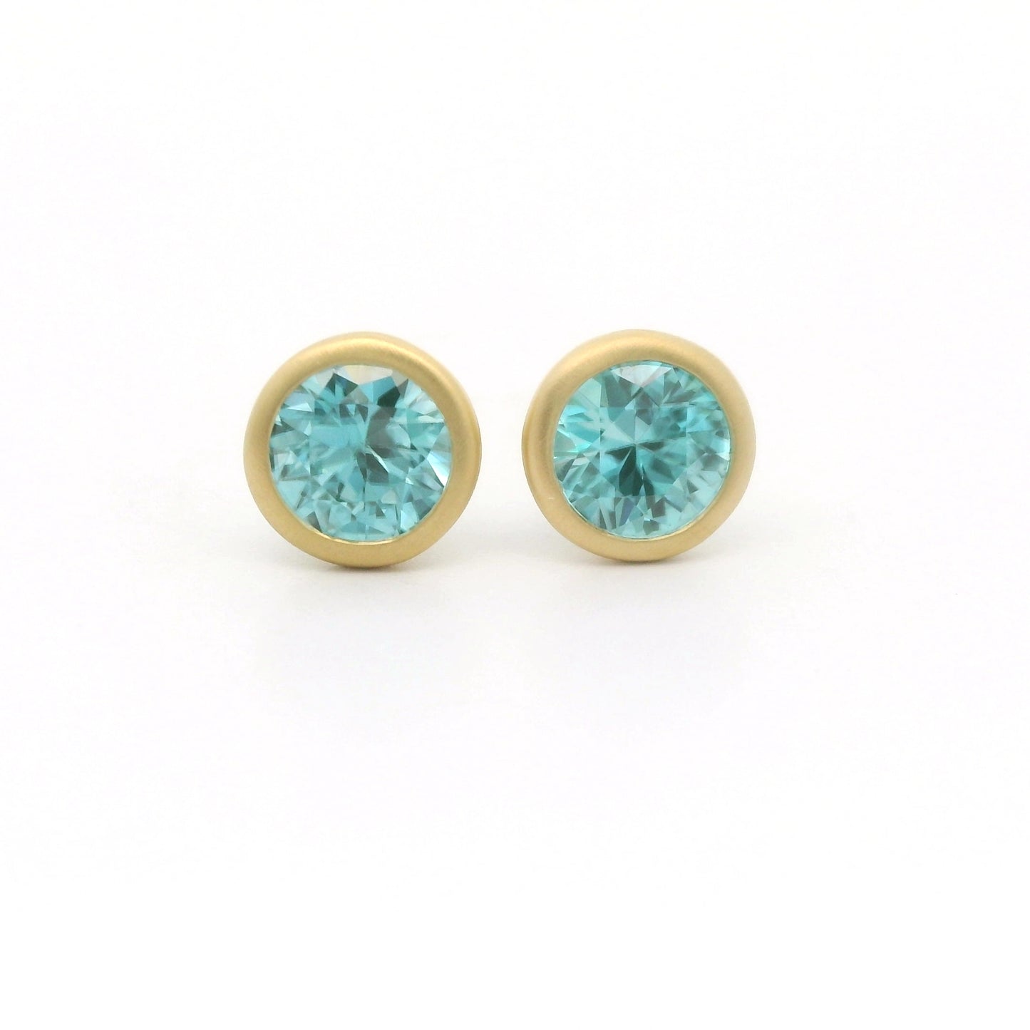 Blue Zircon Round Bezel Earring 1.28ct 18K Yellow Gold