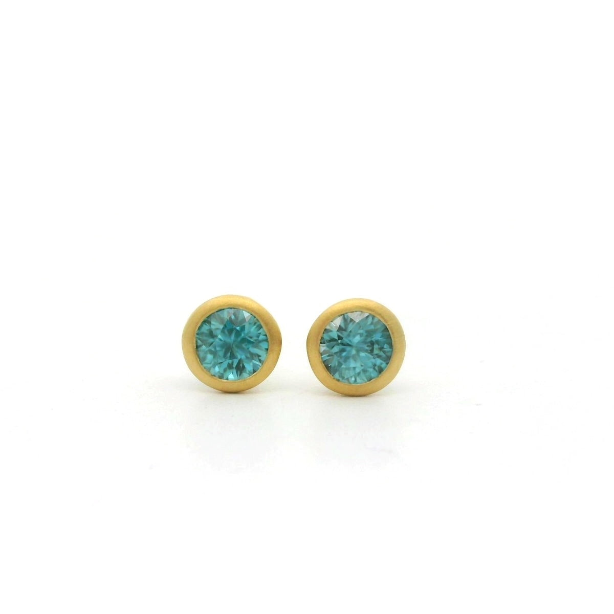 Blue Zircon Round Bezel Earring 1.27ct 18K Yellow Gold