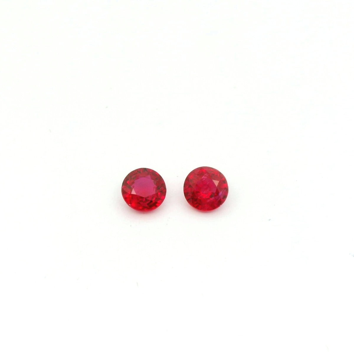 Ruby Round Matched Pair 1.22ct (H) 5mm (2) 2850pct