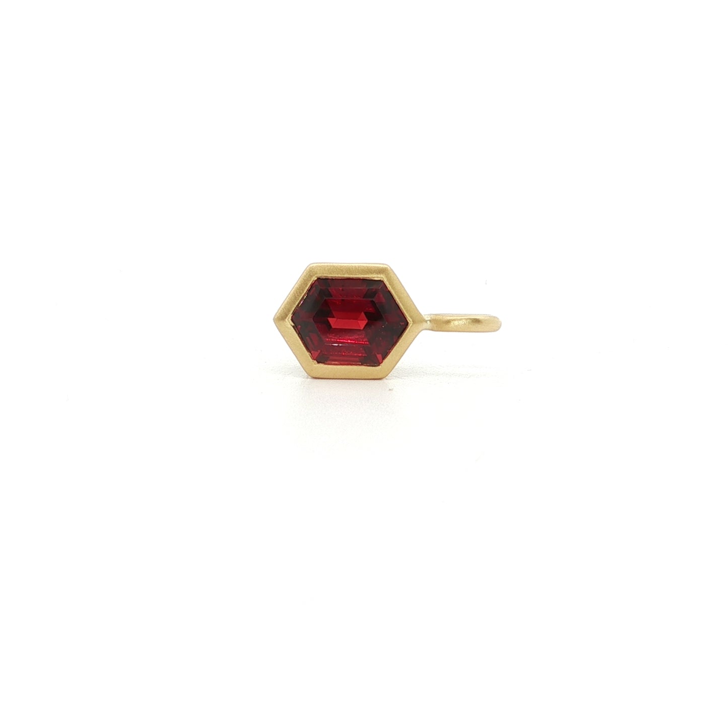 Garnet Hexagon Bezel Pendant 1.33ct 18K Yellow Gold