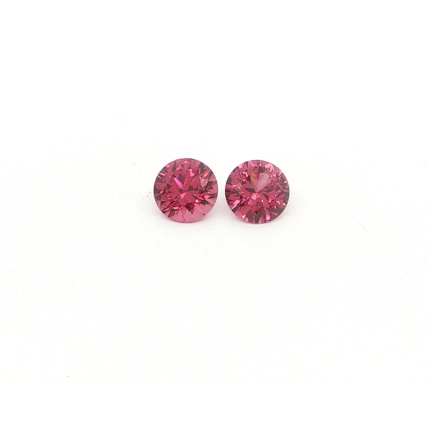 Malaya Garnet Round Matched Pair 3.91ct (N) 7.7mm 200pct