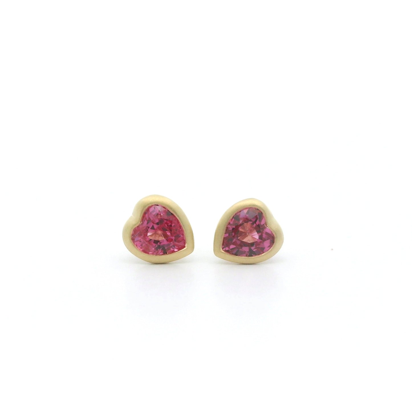 Pink Spinel Heart Bezel Earring 0.90ct 18K Yellow Gold