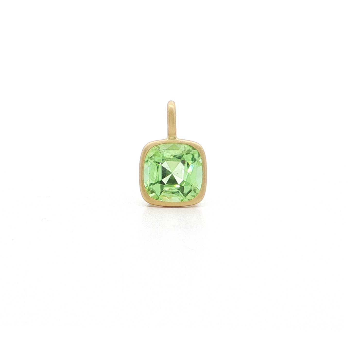 Peridot Cushion Bezel Pendant 1.54ct 18K Yellow Gold