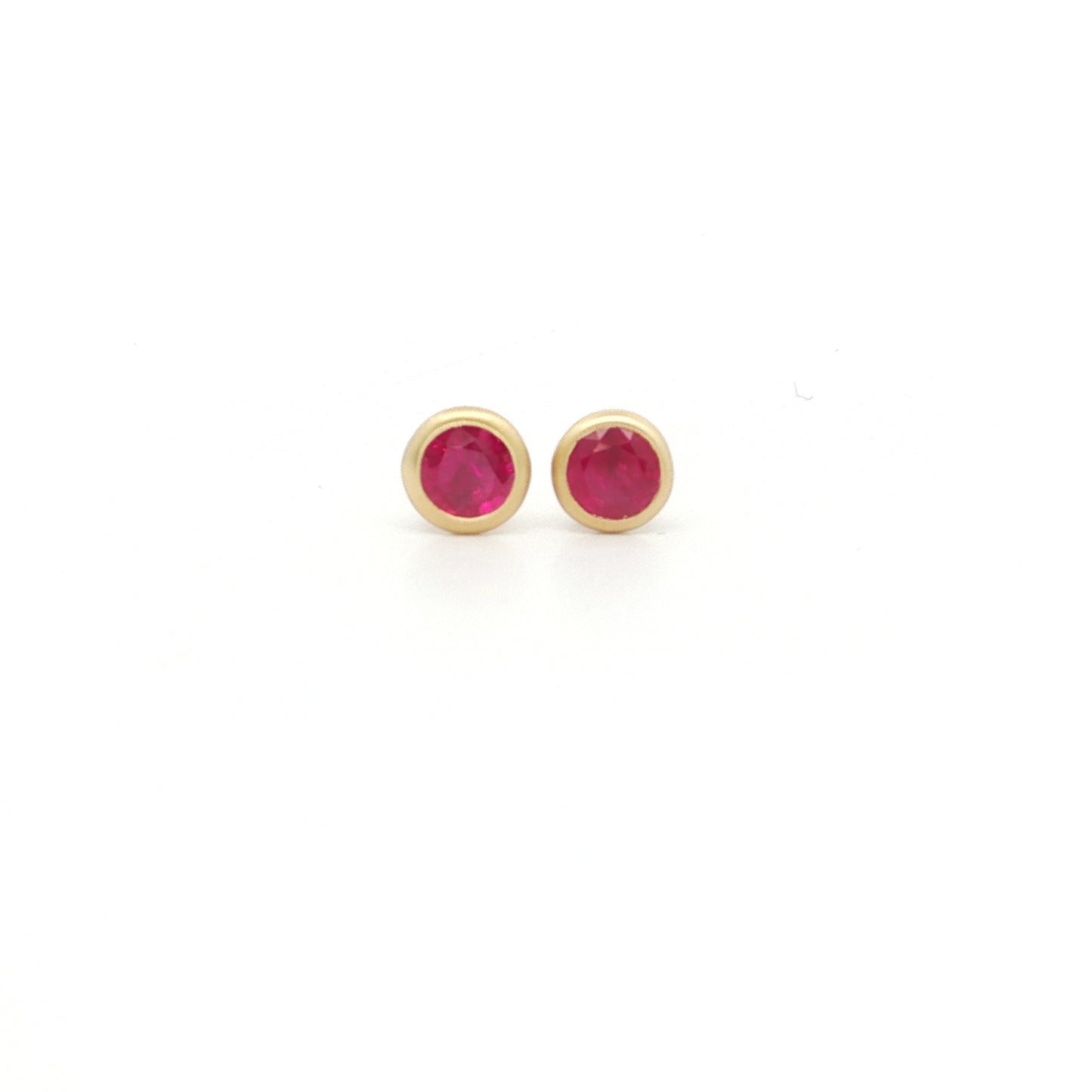 Ruby Round Bezel Earring 0.60ct 18K Yellow Gold
