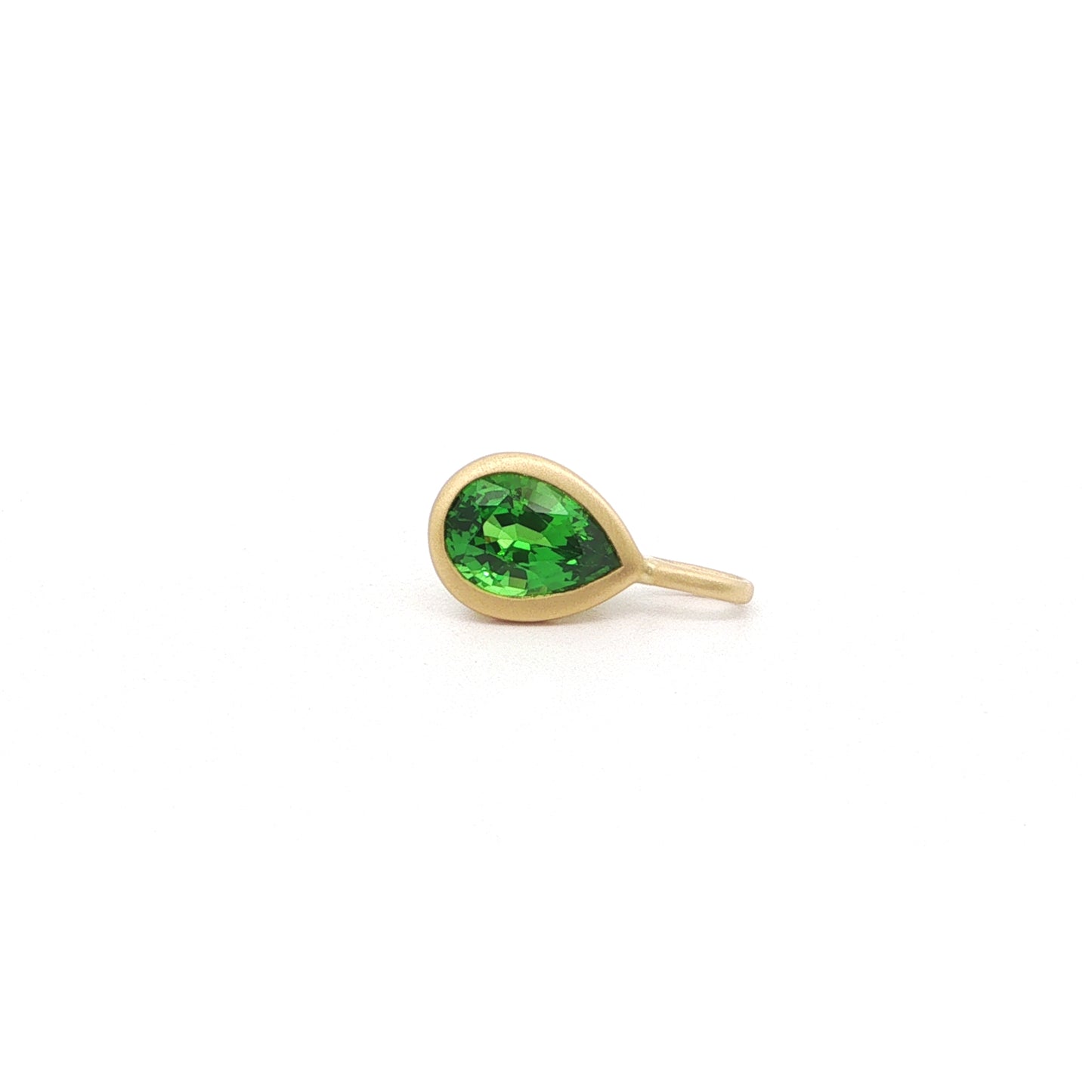 Tsavorite Garnet Pear Shape Bezel Pendant 0.80ct 18K Yellow Gold