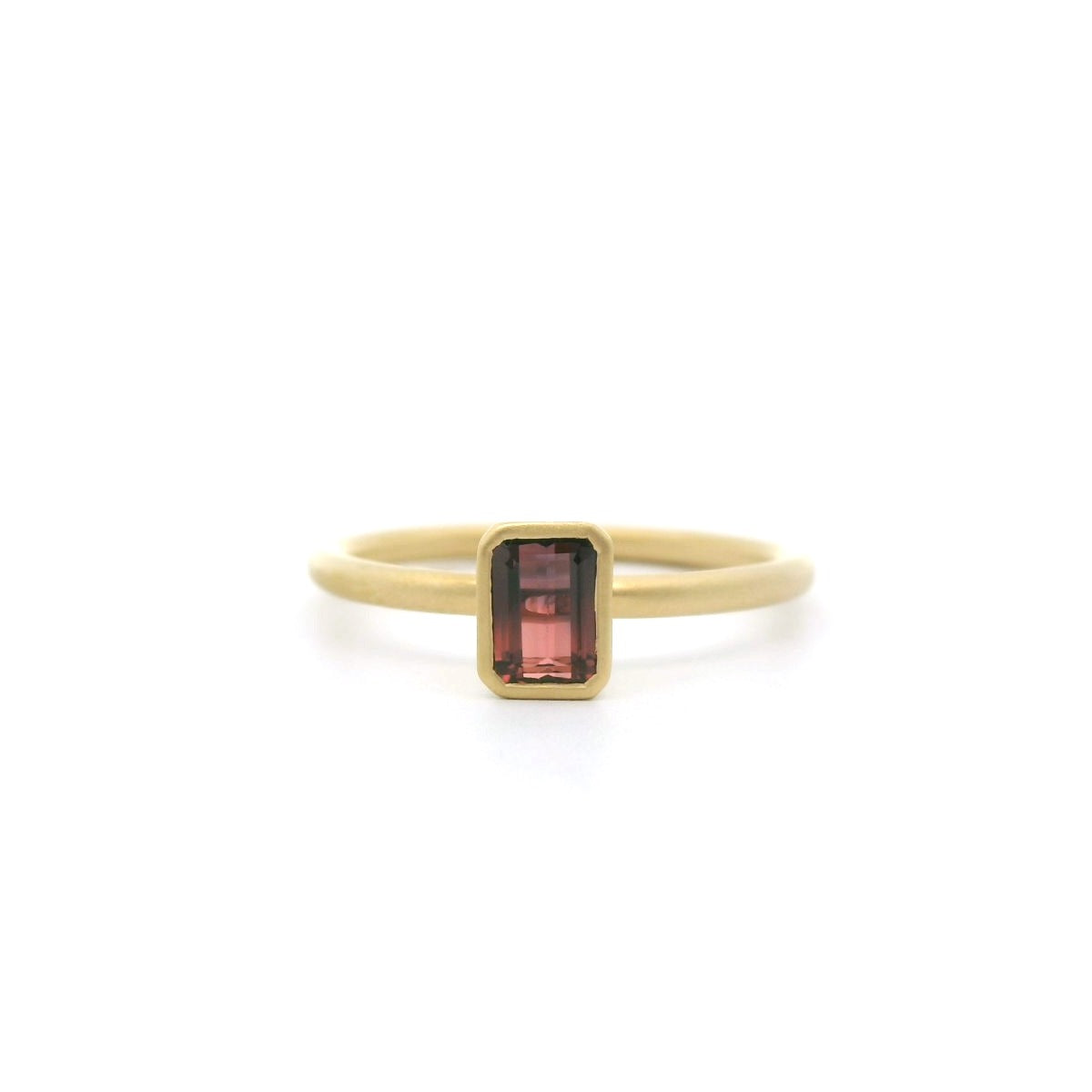 Red Sapphire Emerald Cut Yumdrop Ring 0.69ct 18K Yellow Gold Size 7