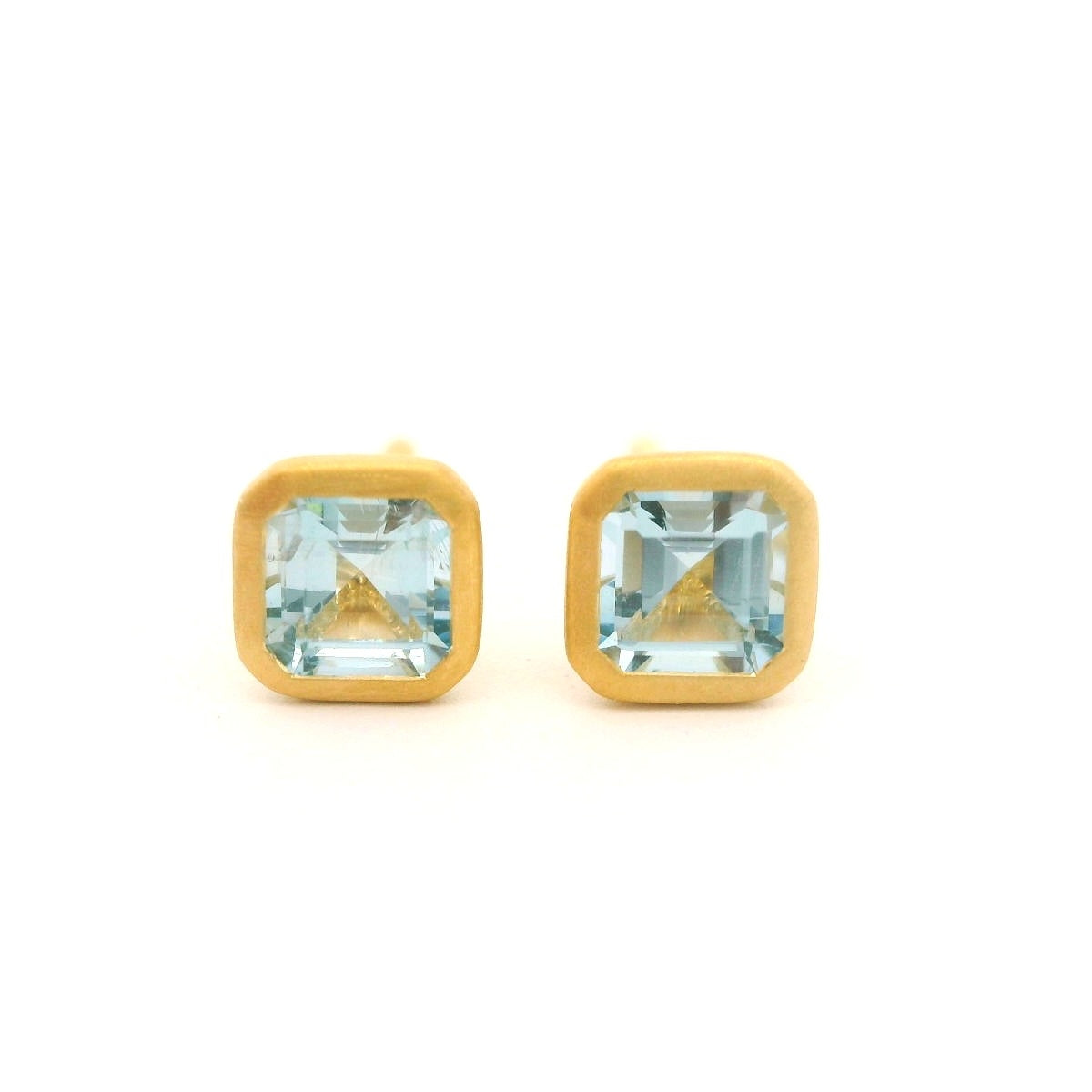 Aquamarine Emerald Cut Bezel Earring 0.63ct 18K Yellow Gold