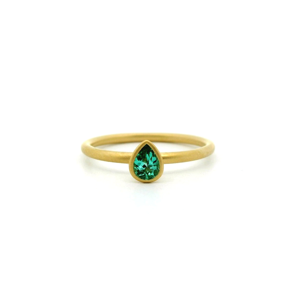 PA PS YUM RI 0.31CT 18KY SZ6.5 KC91150