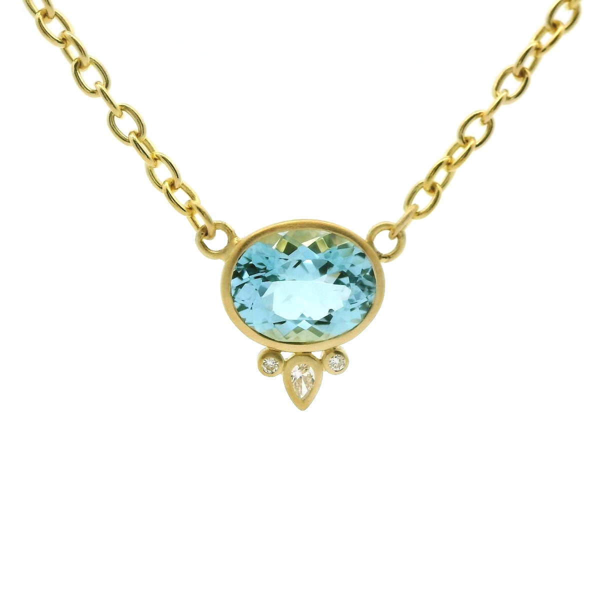 AQ OV BZL NK 2.54/.07CT 18KY KC91450