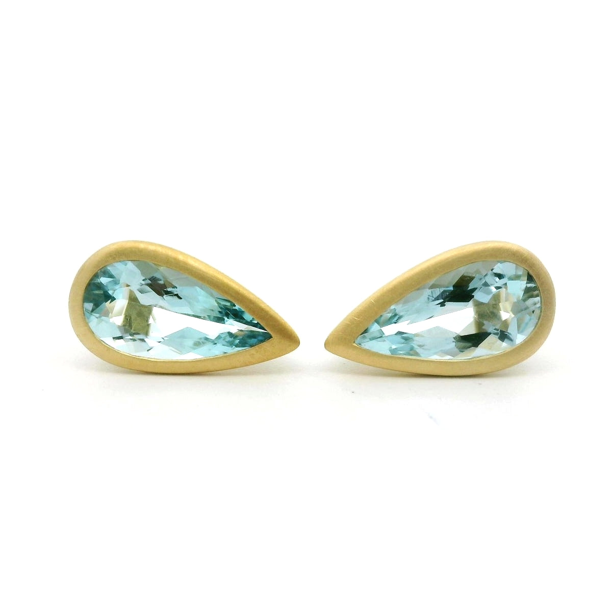 Aquamarine Pear Shape Bezel Earring 1.53ct 18K Yellow Gold
