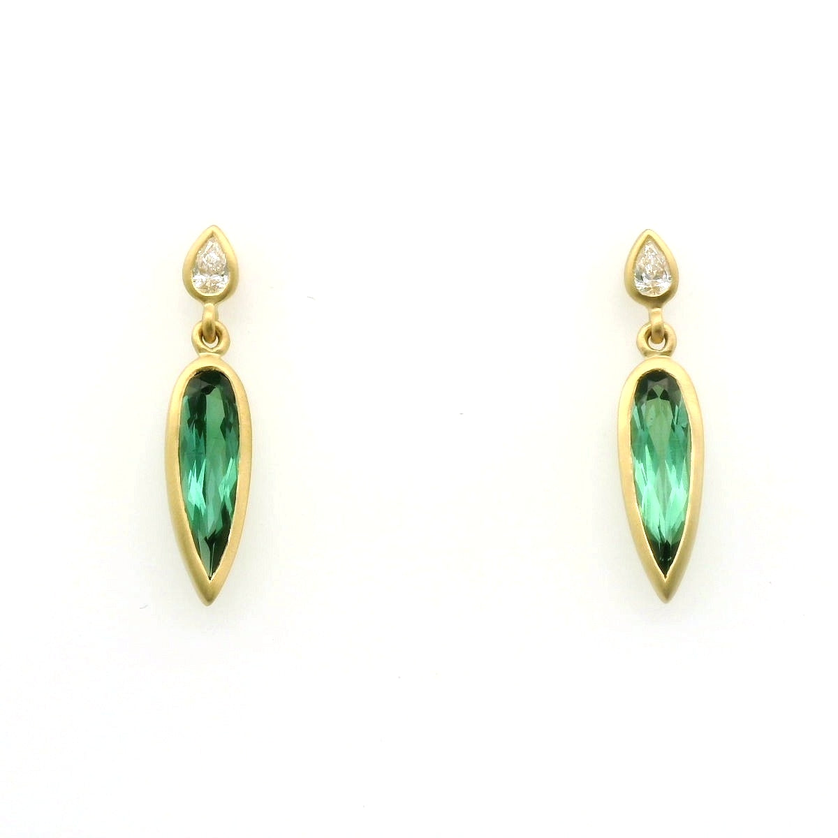 GT/DM PS BZL ER 1.36/.15CT 18KY KC91050