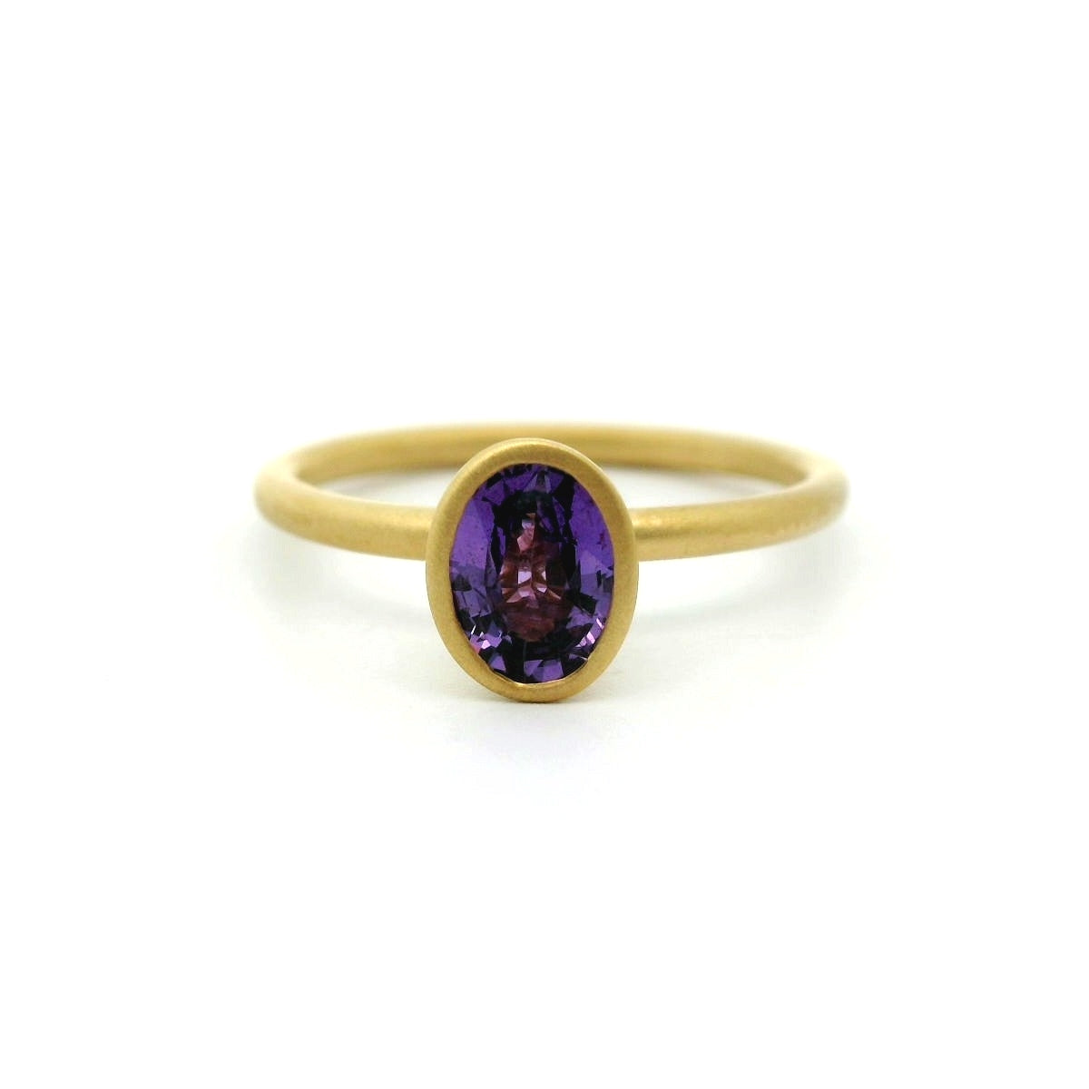 Purple Sapphire Oval Yumdrop Ring 0.74ct 18K Yellow Gold Size 6.5