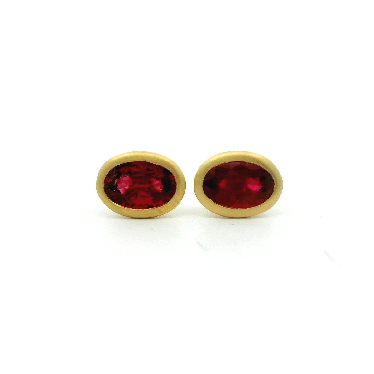 Ruby Oval Bezel Earring 1.01ct 18K Yellow Gold