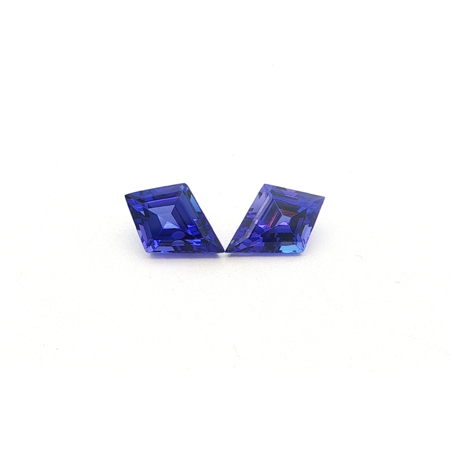 Tanzanite Kite Matched Pair 5.31ct (H) 12.43x8.47mm 500pct