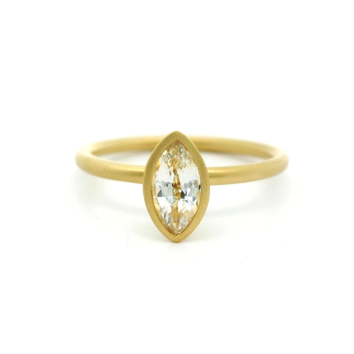 White Sapphire Marquise Yumdrop Ring 0.60ct 18K Yellow Gold Size 6.5
