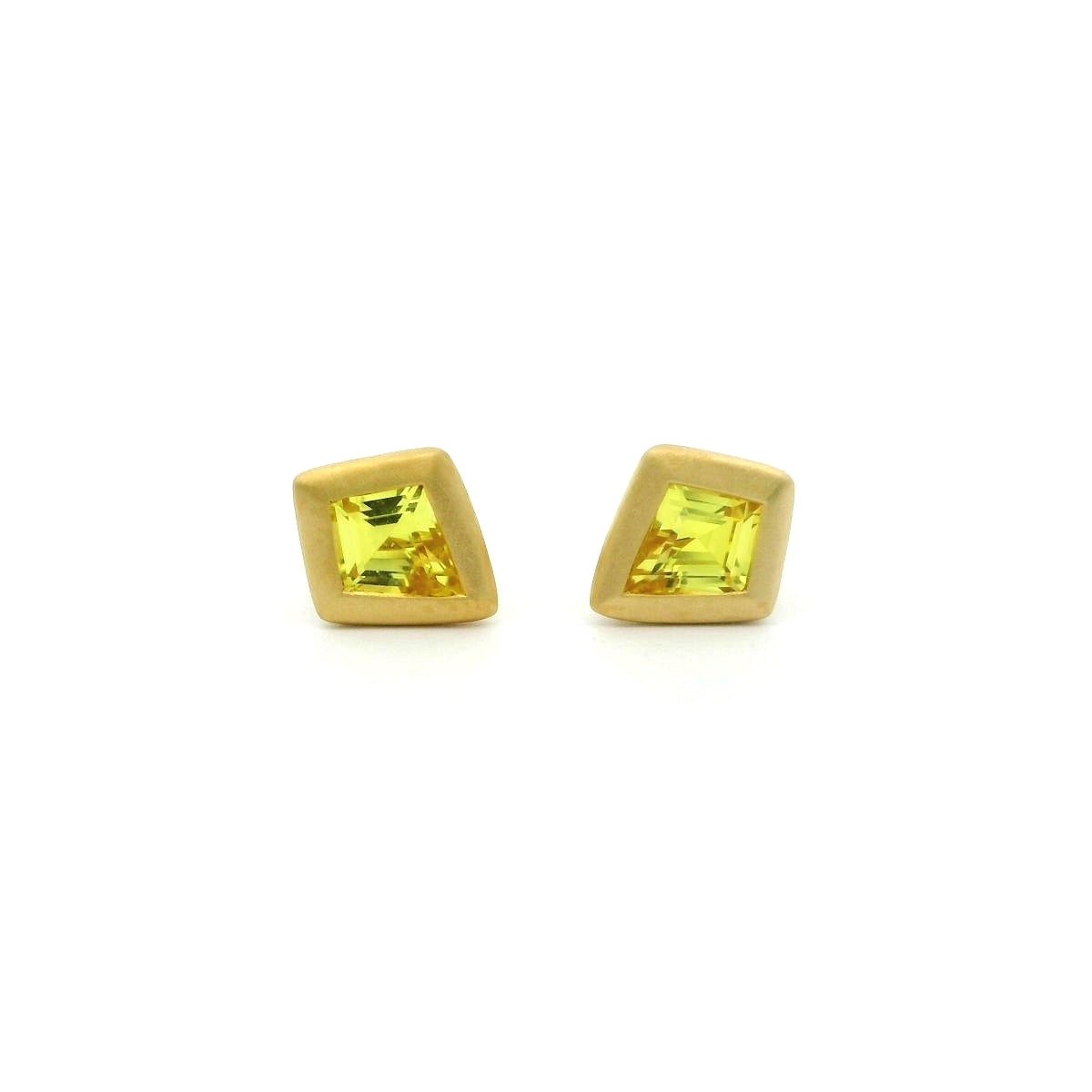 Yellow Sapphire Kite Bezel Earring 0.46ct 18K Yellow Gold