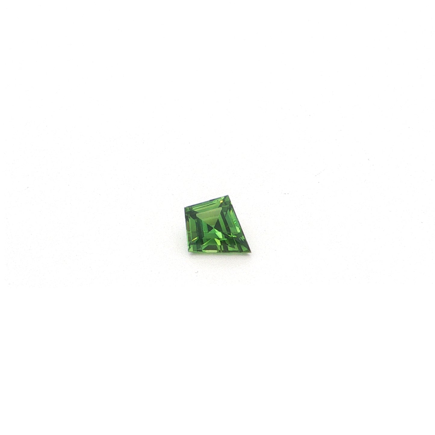 Kenyan Green Sapphire Kite AGTL Certified 1.25ct (H) 8.41x7.24mm 750pct