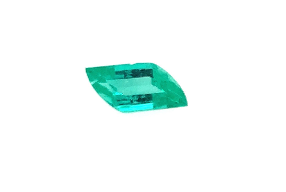EM FC (COL)
0.78CT
9.6X4.4
KC91800