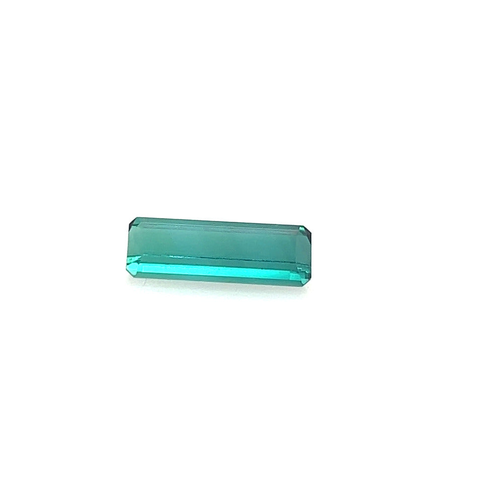 INDICOLITE TM EC
3.84CT
5.7X15.9 MM
KC9350