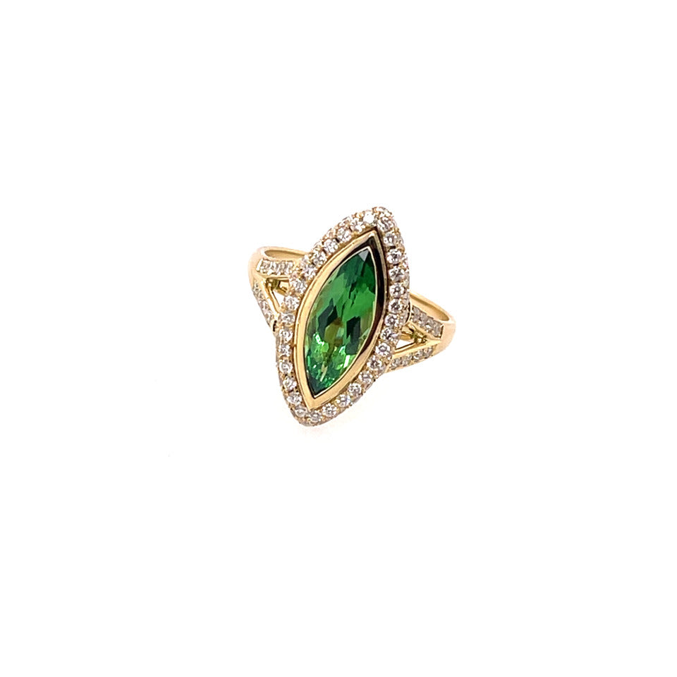 TS MQ HALO 1.61/.74CT 18KY SZ7