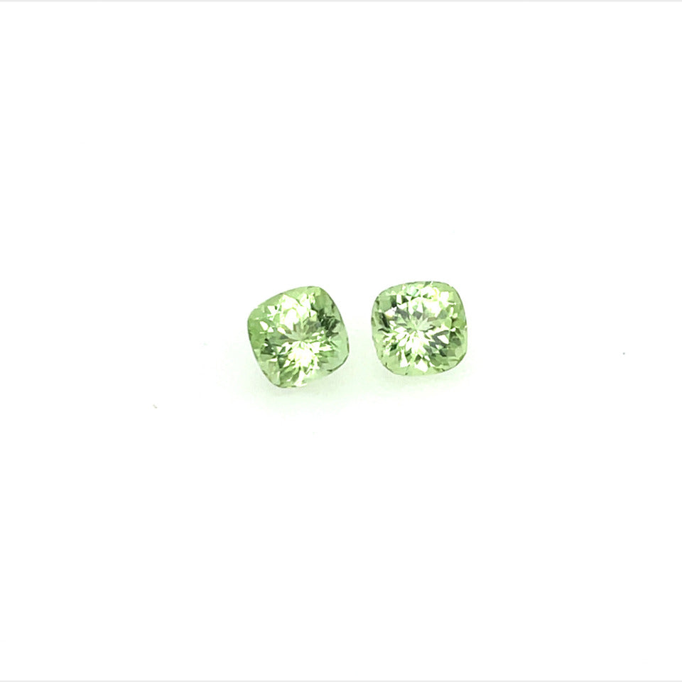 MINT PAKI PT SQ CUSH PAIR
4.49CT
7.5MM
KC9120