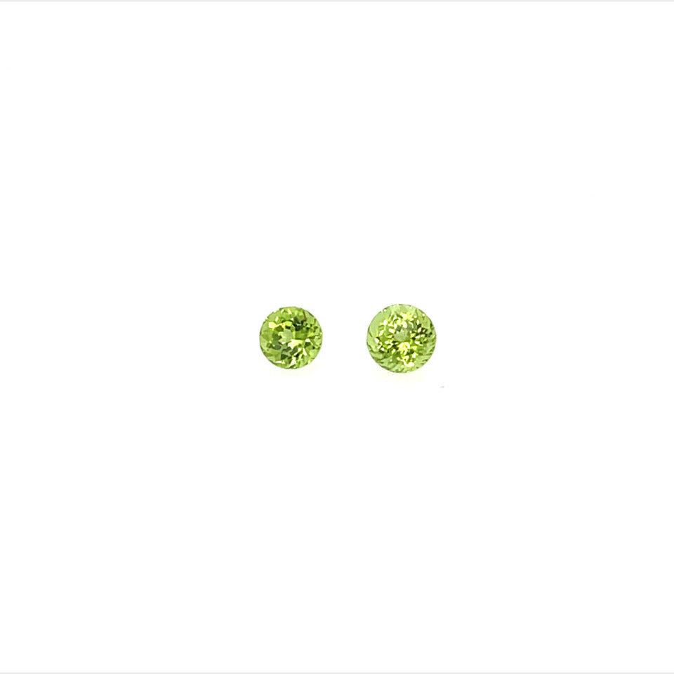 MINT PAKI PT RD PAIR
1.43CT
5.5MM
KC930