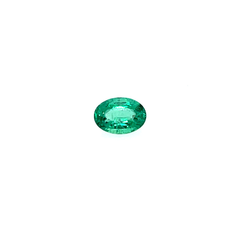 EM OV
0.80CT
6.98X5.03MM
KC91800