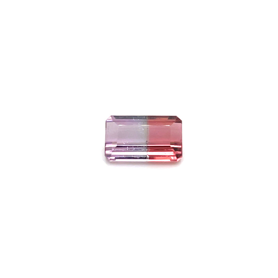 LAV/CORAL BT EC (N)
3.60CT
11.66X7.19MM
KC9225