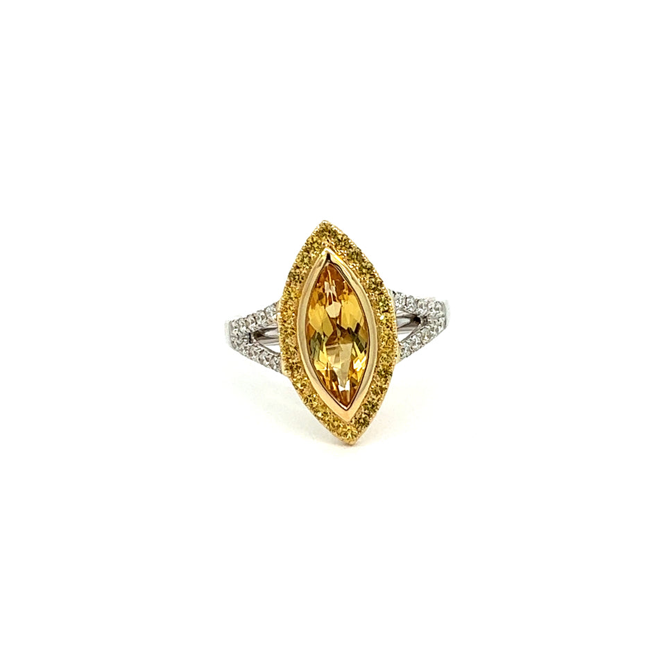 YSA MQ (1.28CT) YSA HALO 0.30CT/ 0.20CT DM
18KY/W SIZE 7 KC1990