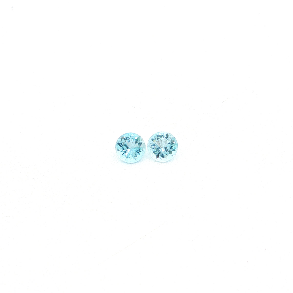 Madagascar Aquamarine Round Matched Pair 0.80ct (N) 5mm