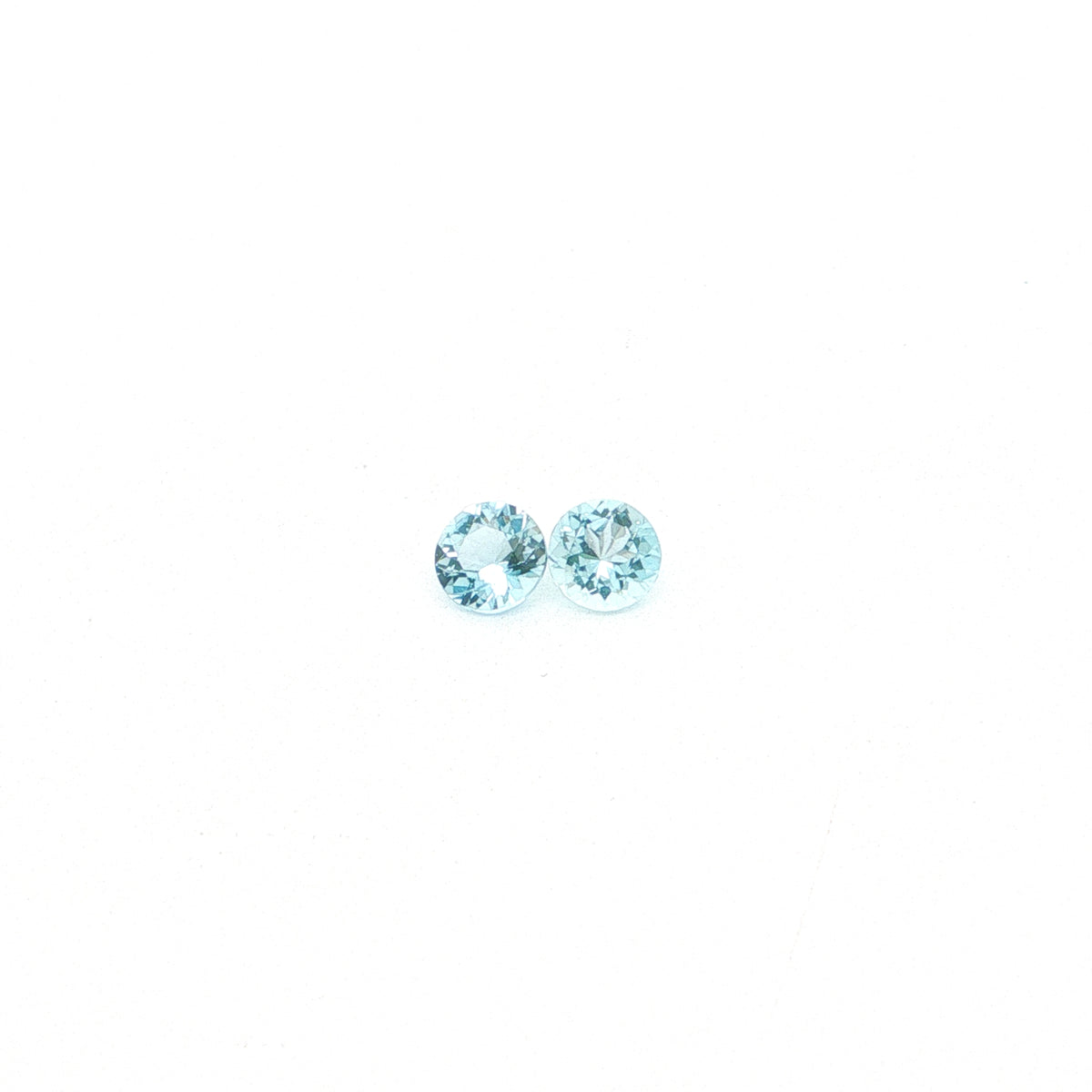 Madagascar Aquamarine Round Matched Pair 0.82ct (N) 5mm