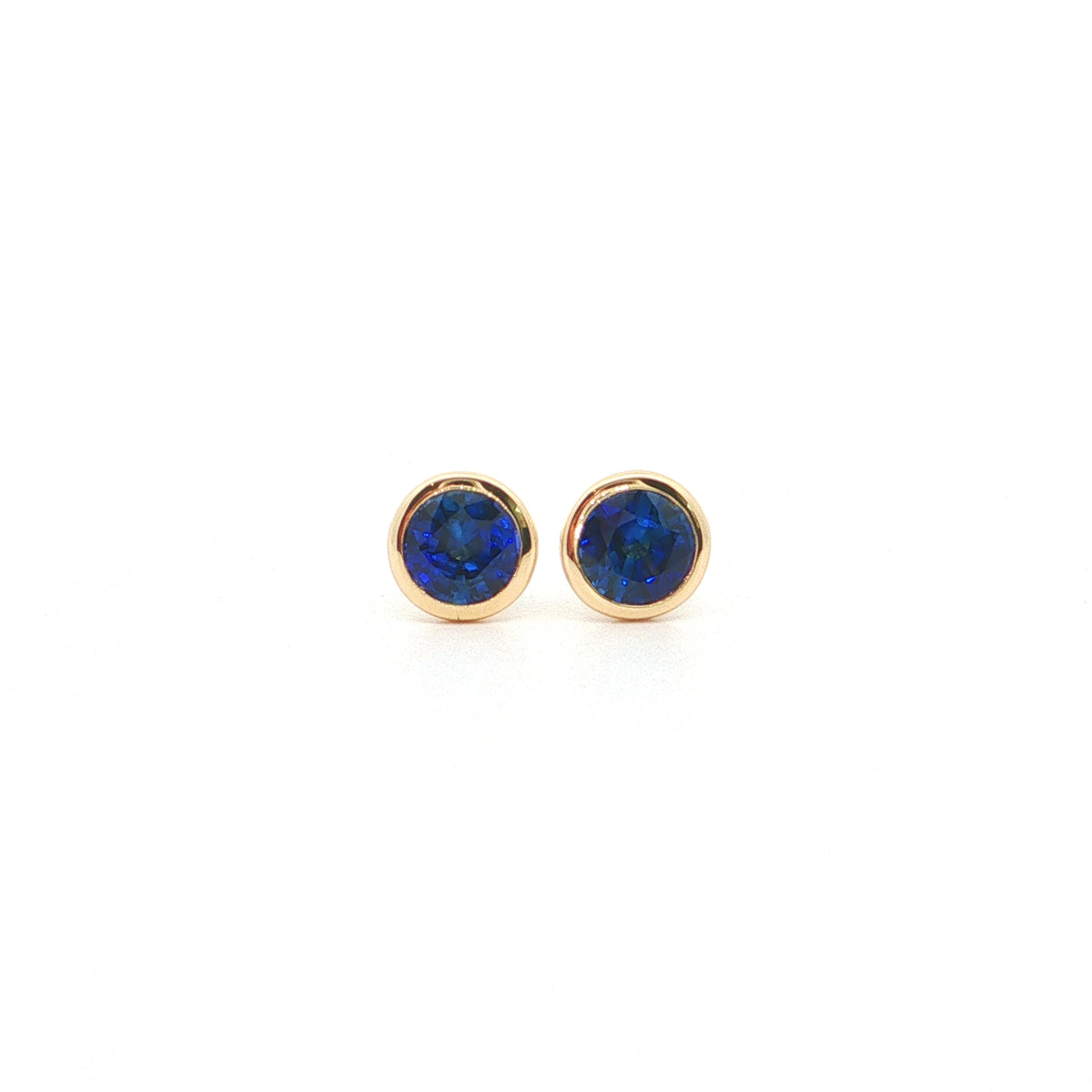 Blue Sapphire Round Bezel Earring 0.75ct 18K Yellow Gold (2)