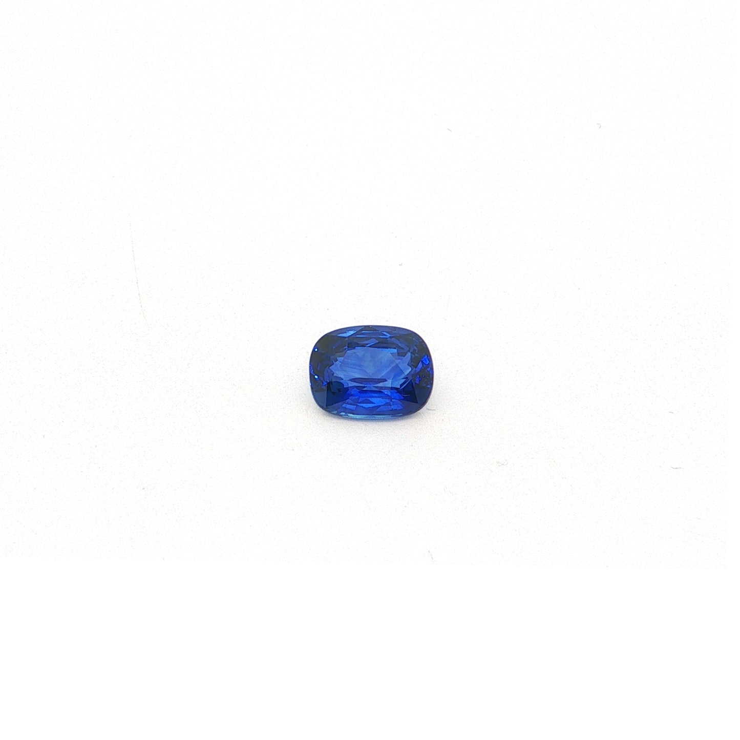 Blue Sapphire Cushion Certified 2.53ct (H) 9.02x6.8mm 2550pct