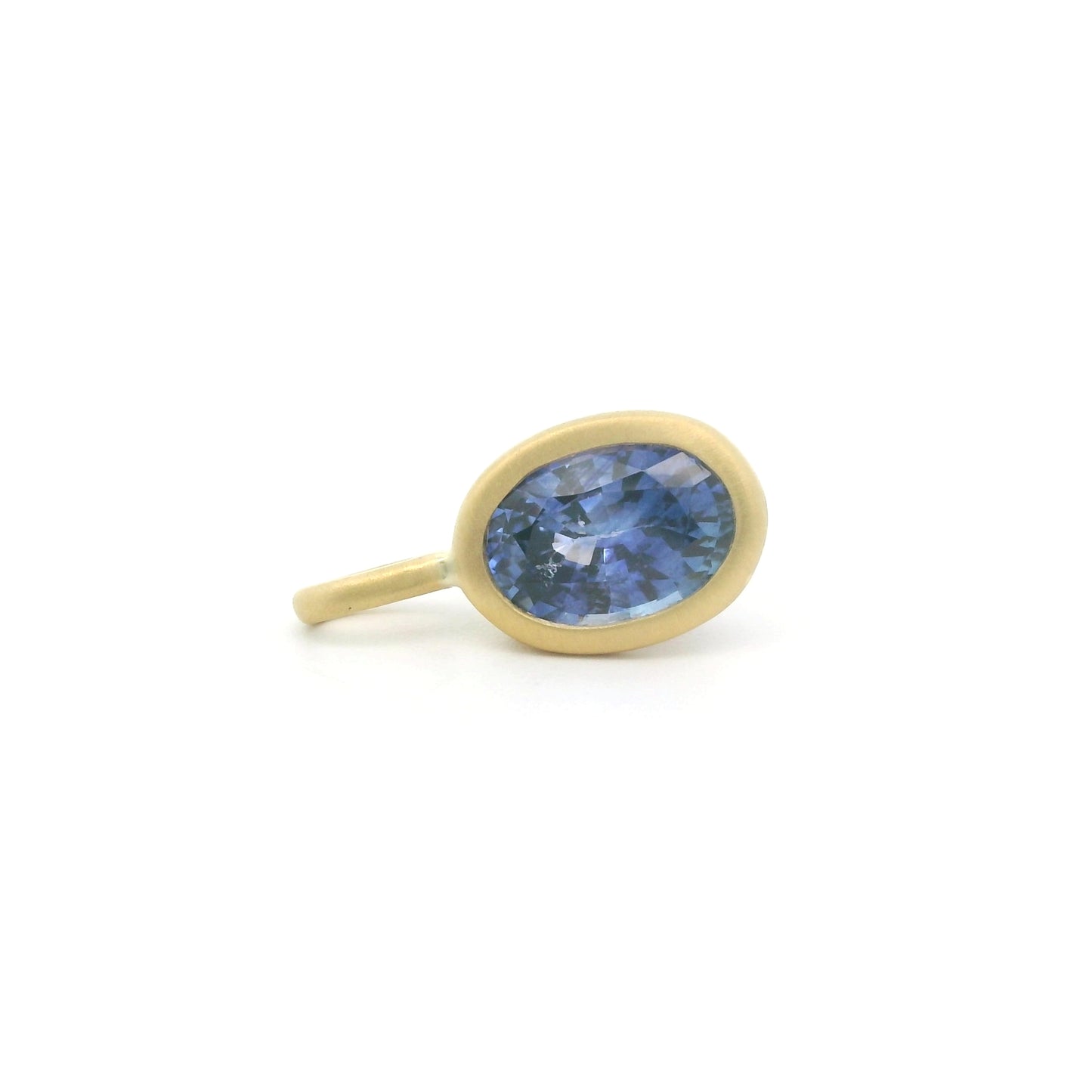 Blue Sapphire Oval Bezel Pendant 0.88ct 18K Yellow Gold