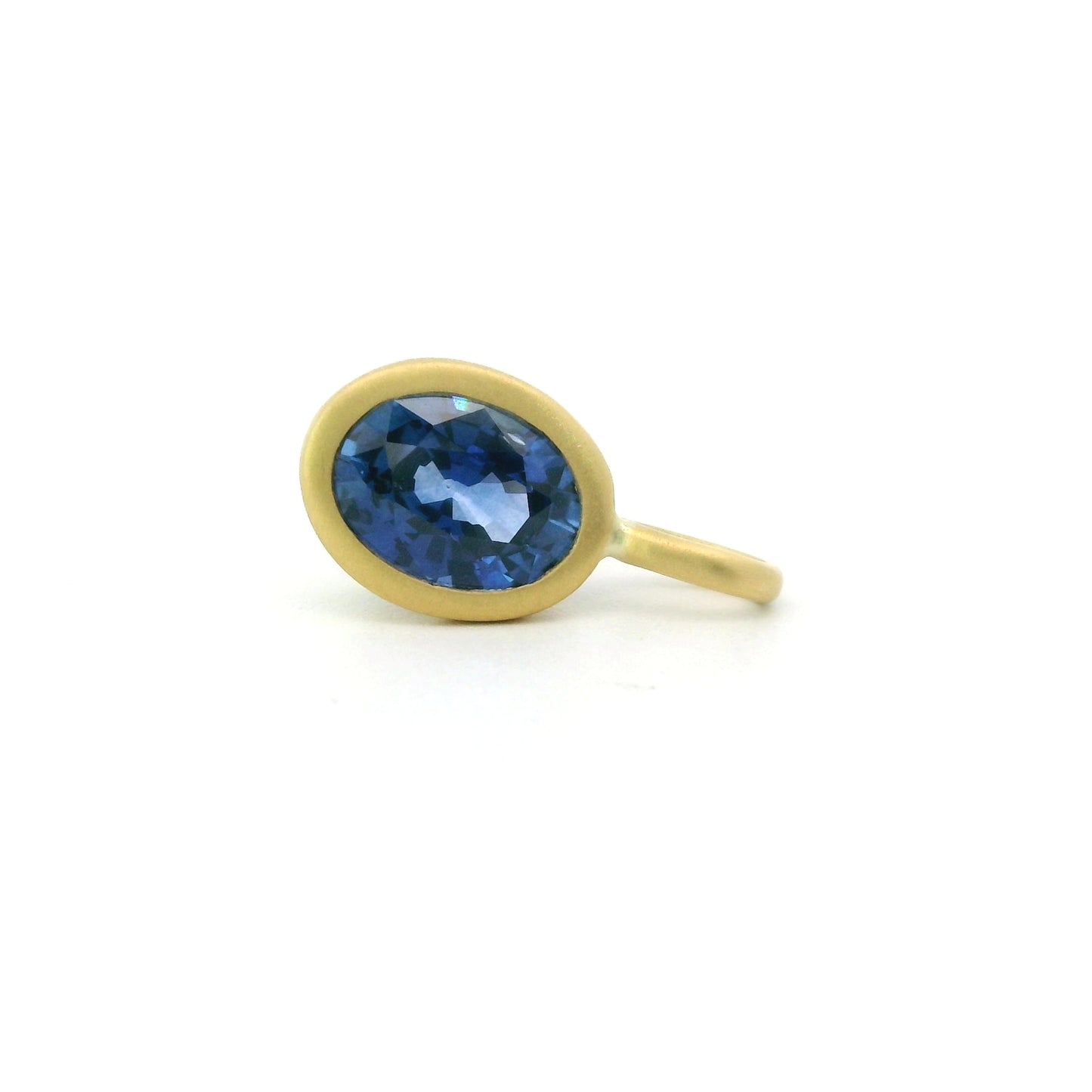 Blue Sapphire Oval Bezel Pendant 0.83ct 18K Yellow Gold