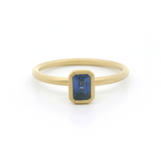 Blue Sapphire Emerald Cut Yumdrop Ring 0.38ct 18K Yellow Gold Size 7