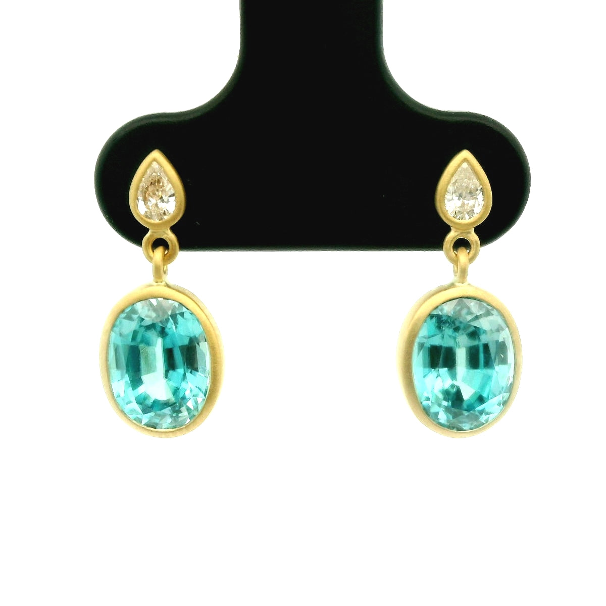 BZ/DM OV/PS BZL ER 4.04/.14CT 18KY KC91350