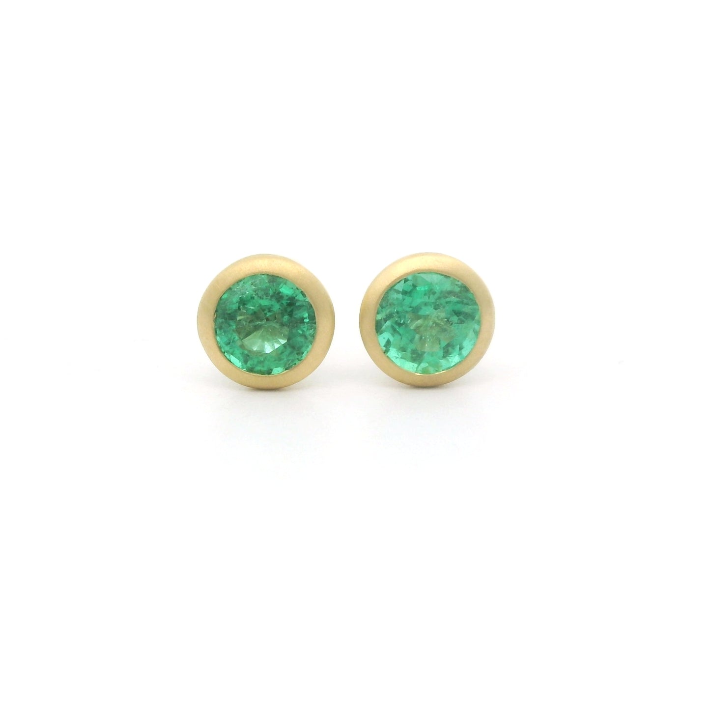 Emerald Round Bezel Earring 0.58ct 18K Yellow Gold (2)
