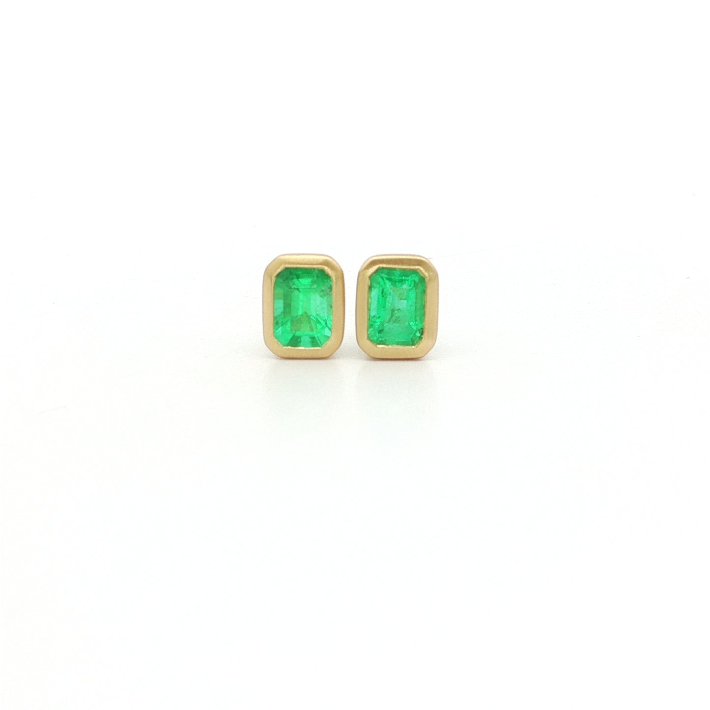 Emerald Cut Bezel Earring 0.74ct 18K Yellow Gold