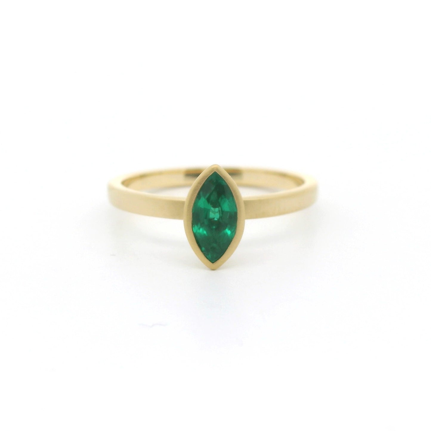 Emerald Marquise Yumdrop Ring 0.47ct 18K Yellow Gold Size 7